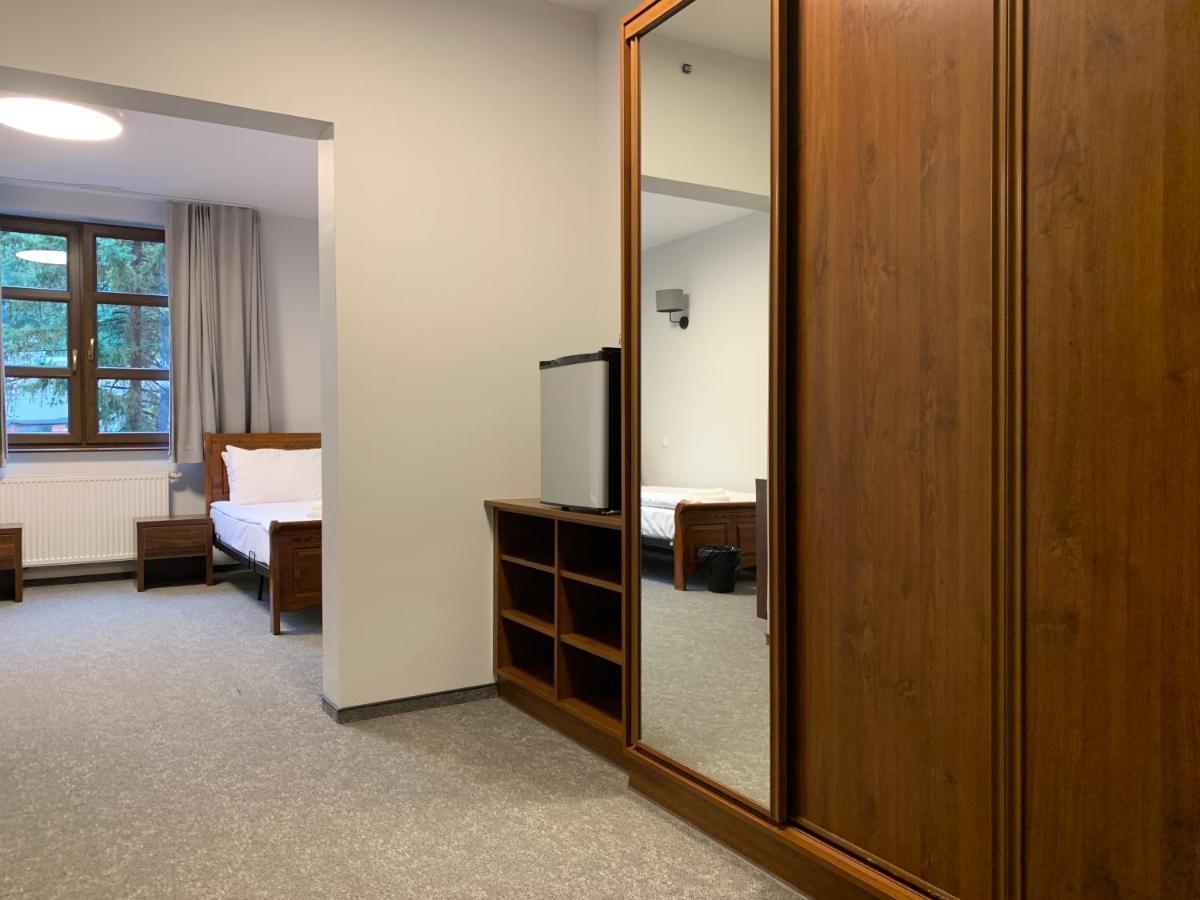 Hotel Red Ostrowiec Świętokrzyski 外观 照片