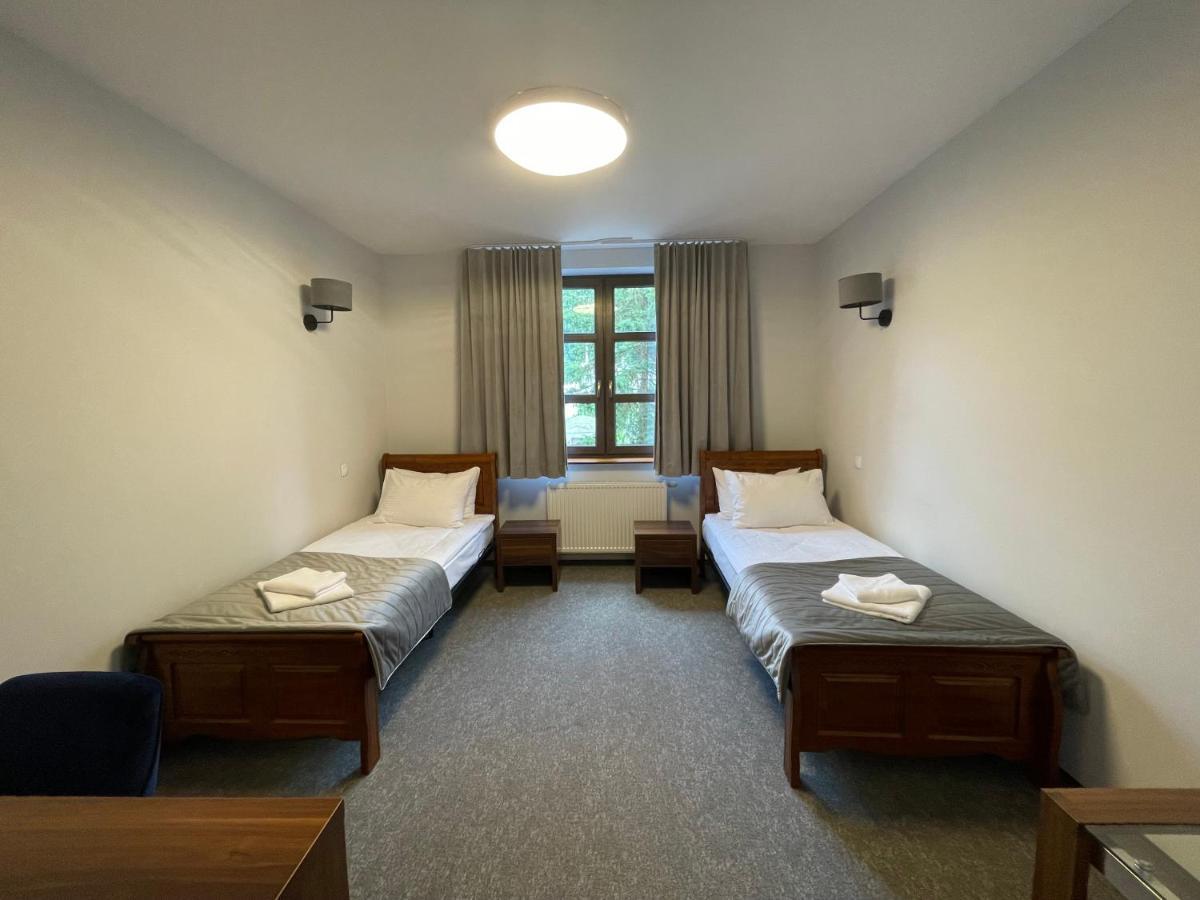 Hotel Red Ostrowiec Świętokrzyski 外观 照片