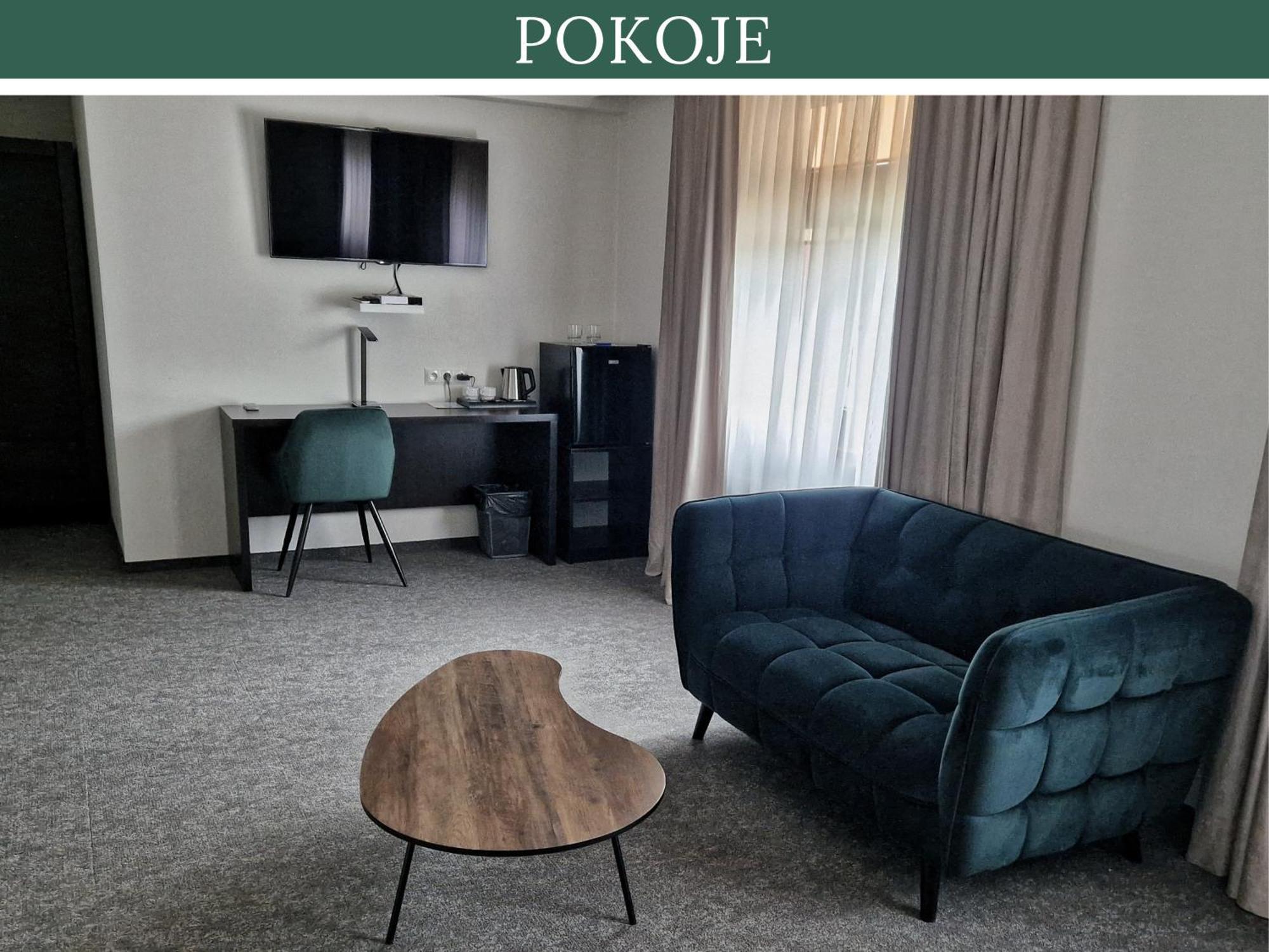 Hotel Red Ostrowiec Świętokrzyski 外观 照片